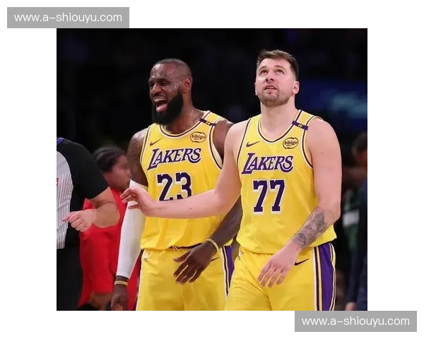 巅峰对决的幻影:当紫金军团遇见自己,湖人vs湖人季后赛录像中的时空交响 巅峰对决的幻影:当紫金军团遇见自己,湖人vs湖人季后赛录像中的时空交响